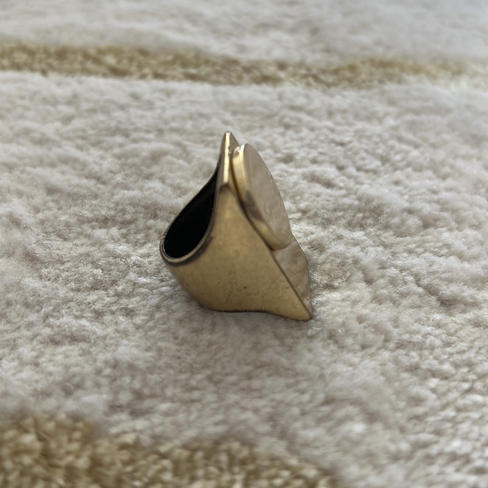 Rings - Picture 8 of 9